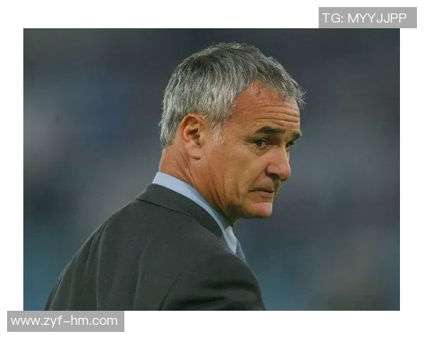 死鱼眼球星逆袭绿茵场从默默无闻到闪耀世界的励志传奇 死鱼眼球星逆袭绿茵场从默默无闻到闪耀世界的励志传奇